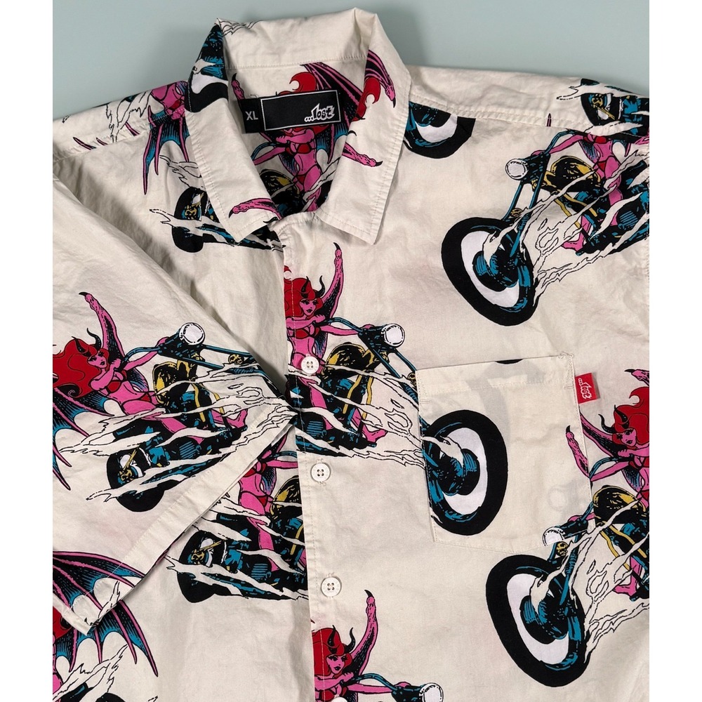 LOST Pin Up Girl Motorcycle Wings Graphic Print Shirt Mens XL White SkateCore